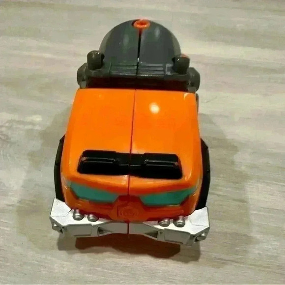 Rescan WEDGE Construction-Bot (Cement Truck) Transformers Rescue Bots Academy - Picture 5 of 7